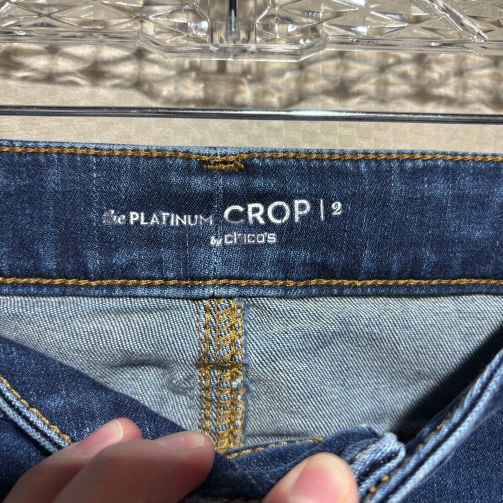 Chicos 2 Straight Girlfriend Crop Jeans Womens Size 12 Dark Wash Ankle High Rise - Picture 2 of 8